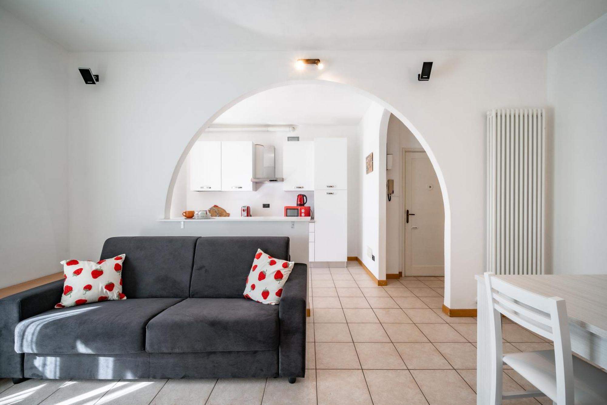 Dolce Teresa Apartment 曼代洛-德尔拉里奥 外观 照片